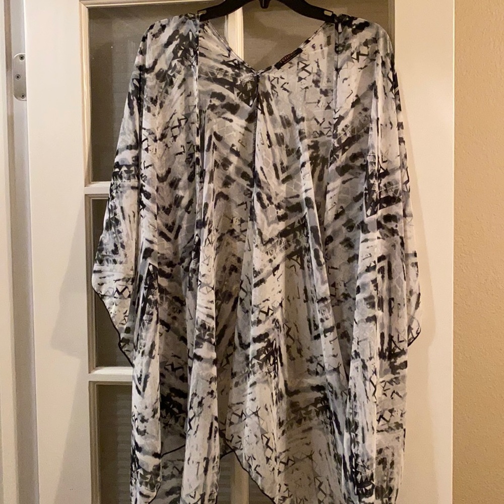 Grey and white kimono